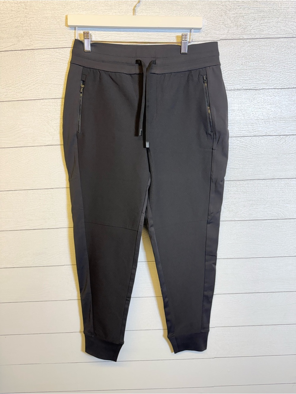 Athleta Headlands Hybrid Trek Jogger Black Women's Size 8 Outdoors, activewear
